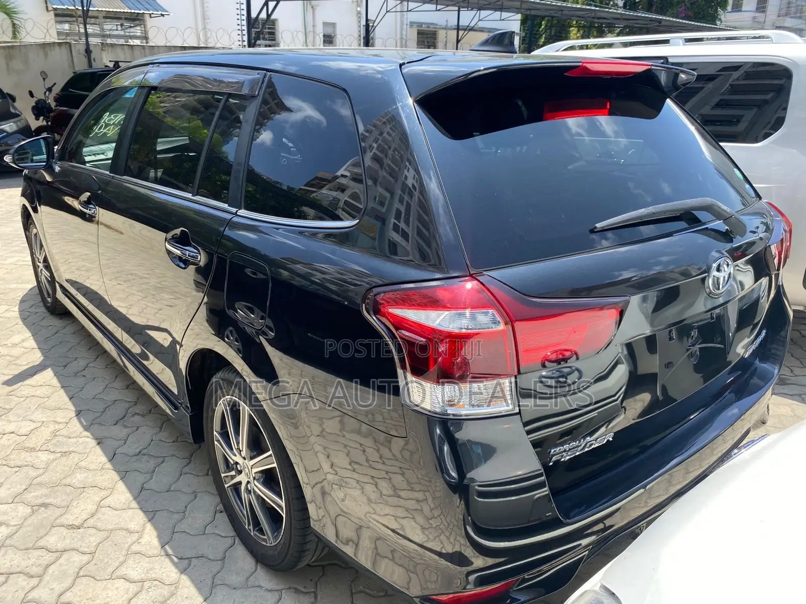 Toyota Corolla Fielder 2018 Black