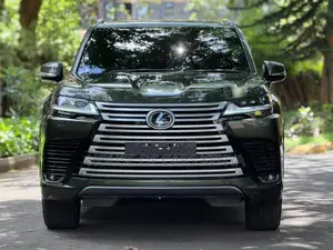 Lexus LX LX 600 2024 Green