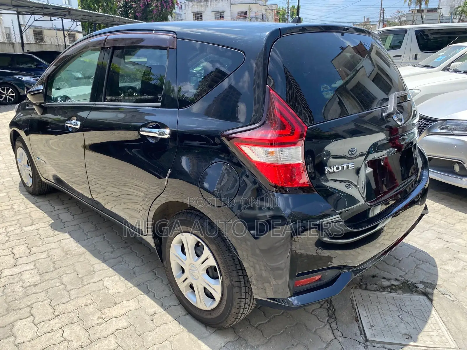 Nissan Note 2018 Black