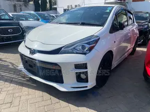 Toyota Vitz 1.5 FWD 5dr 2019 White