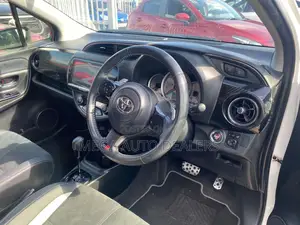 Toyota Vitz 1.5 FWD 5dr 2019 White