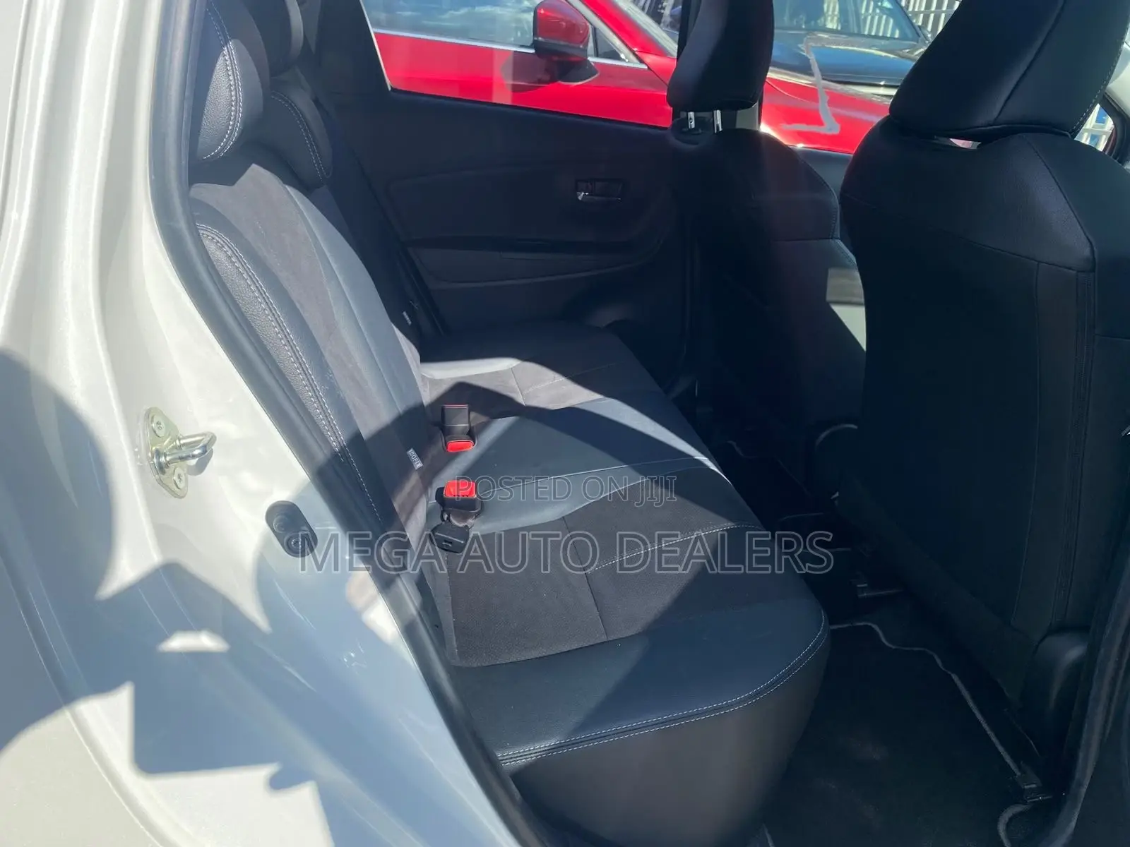 Toyota Vitz 1.5 FWD 5dr 2019 White