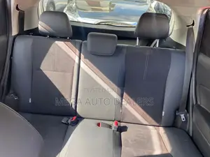 Toyota Vitz 1.5 FWD 5dr 2019 White