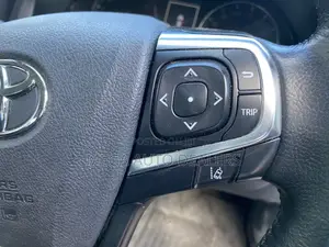 Toyota Premio 2018 Silver
