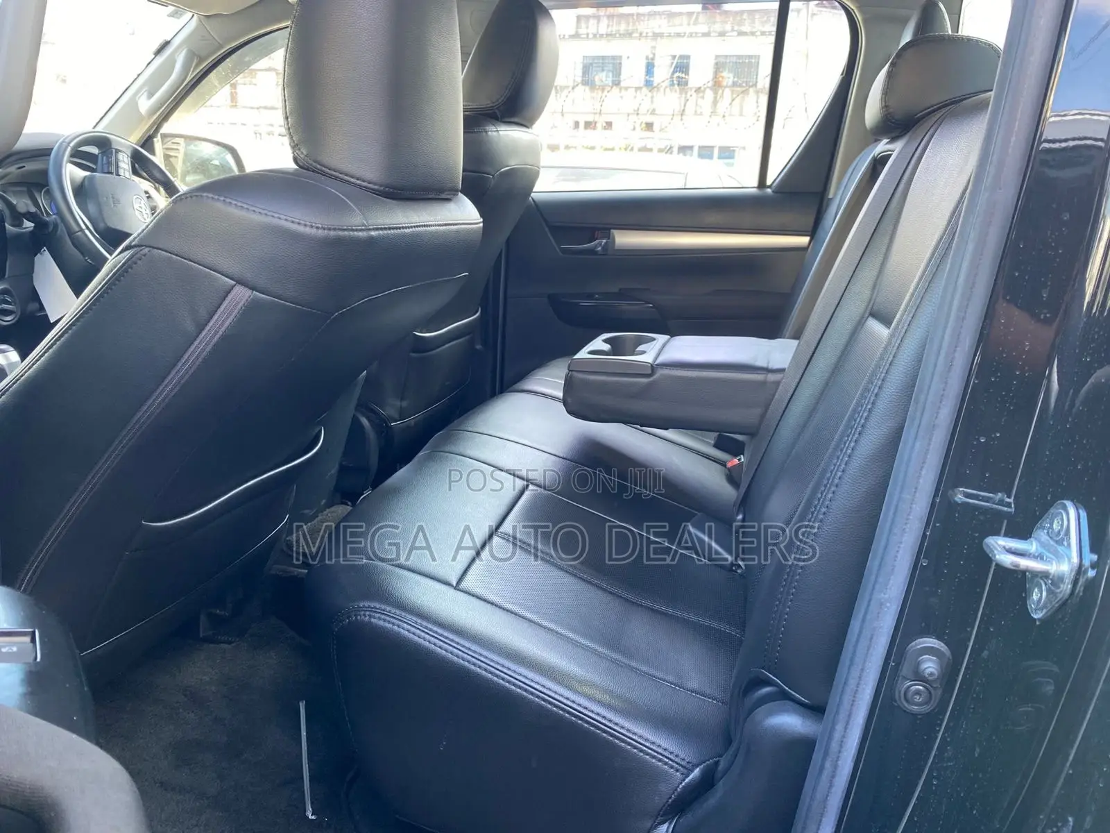 Toyota Hilux 2019 Black