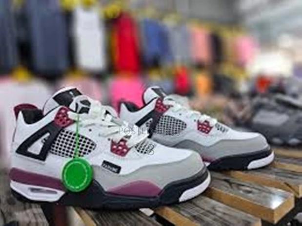 Air Jordan 4 Street Kicks – Bold Burgundy Touch - thumbnail 2