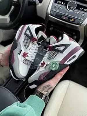 Jordan 4 Classic Court Style – Everyday Comfort