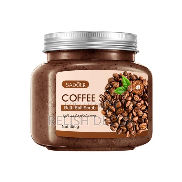 Exfoliating Bath Salt Body Scrub for Dry Oily Skin