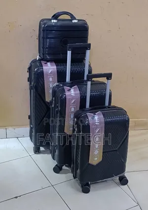 *4 in 1 Luxurious Unbreakable Suitcase