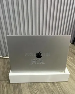 Laptop Apple MacBook Pro M1 16GB Apple M1 Pro SSD 512GB