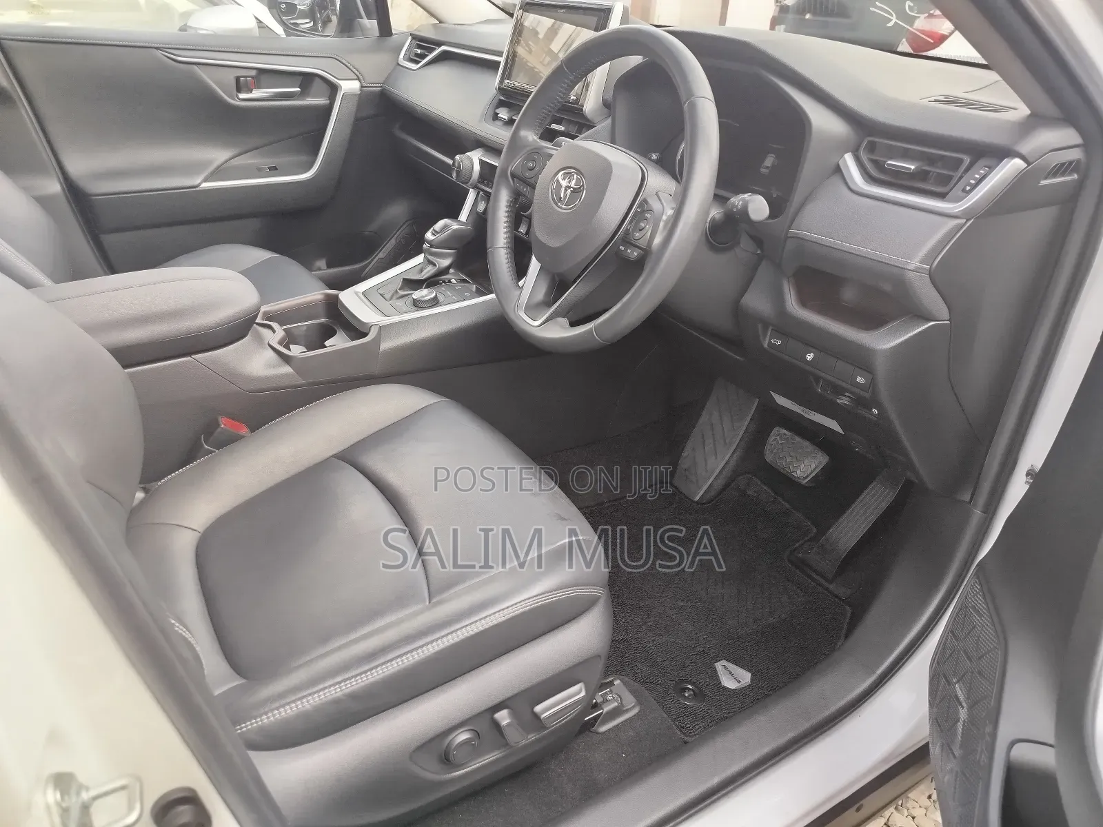 Toyota RAV4 2019 White