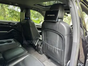Porsche Cayenne Platinum Edition AWD 2018 Black