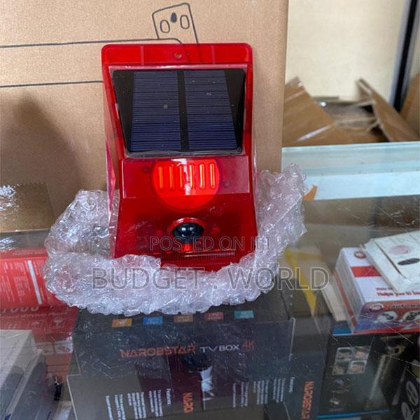 Wireless Outdoor Solar Alarm Led Light With Strobe Light Motion Sensor - main view