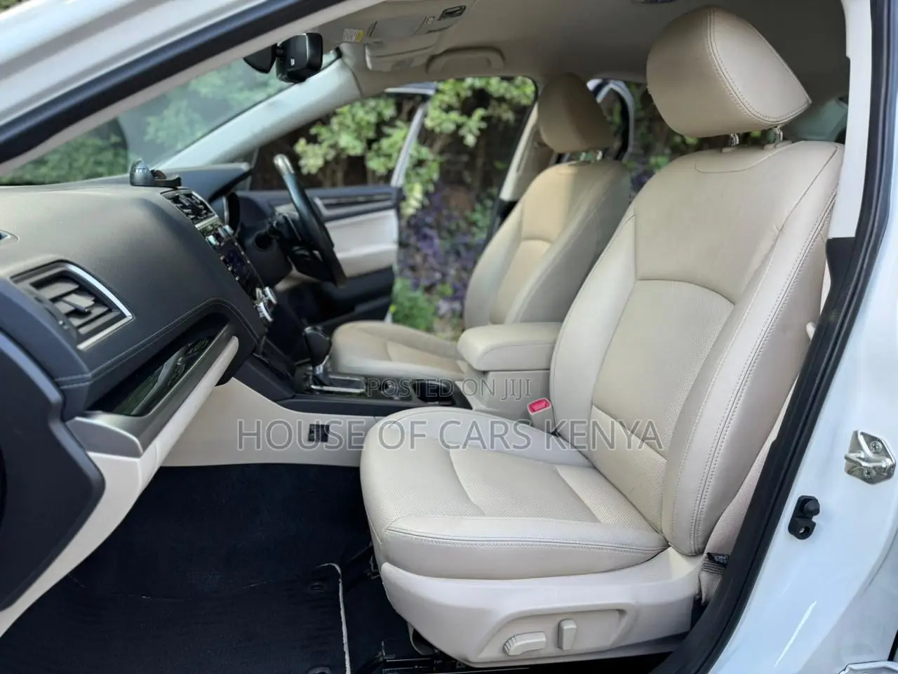 Subaru Legacy 2019 White
