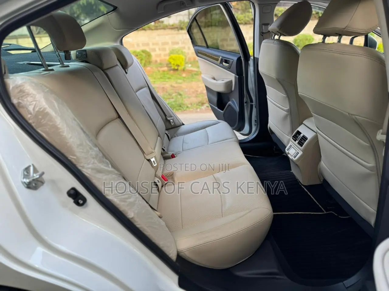 Subaru Legacy 2019 White