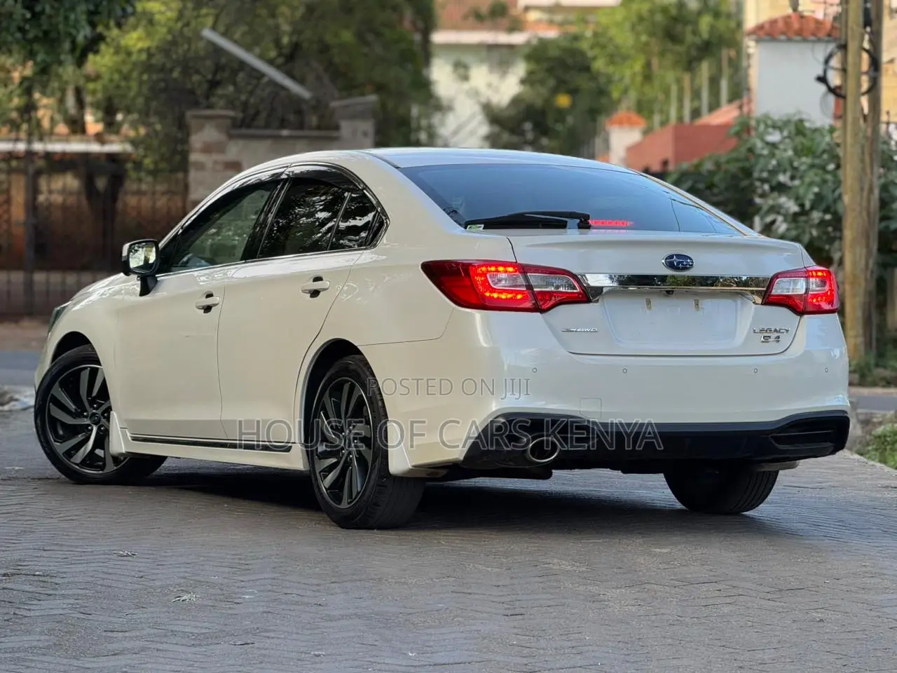 Subaru Legacy 2019 White