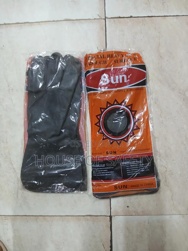 Sun Gloves In Rubber Form