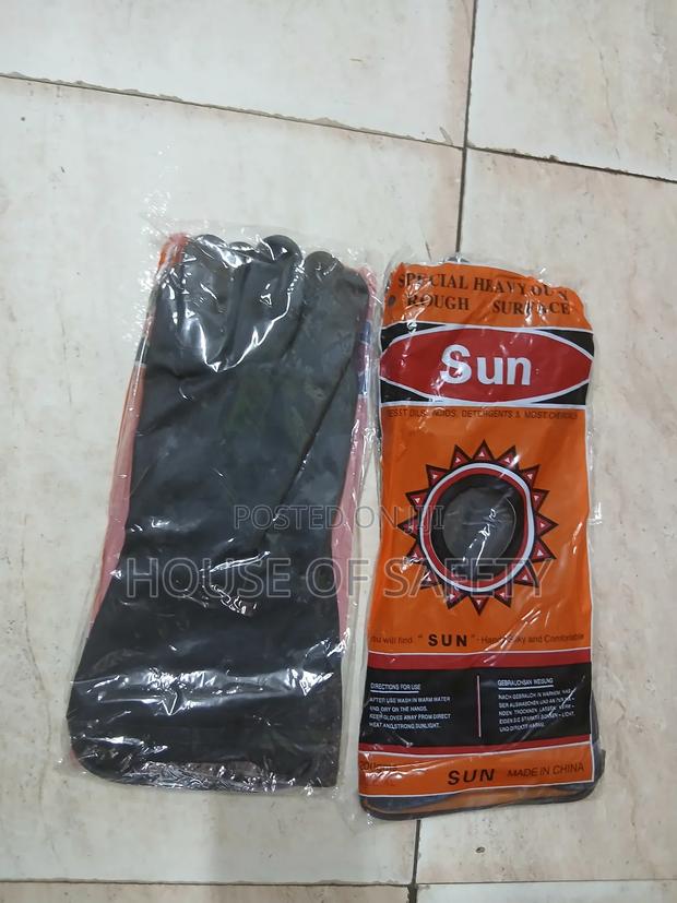 Black Chemical Handling Gloves In Nairobi - main view