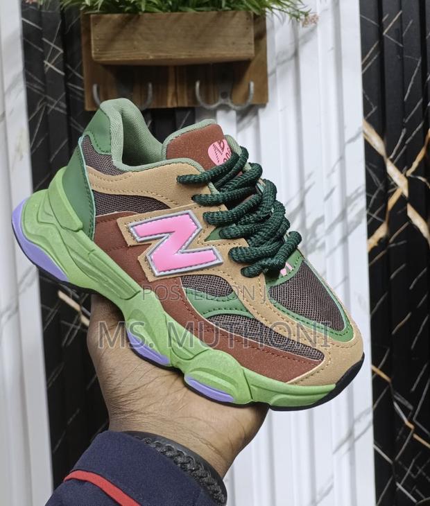 Trendy Kids Sneakers Sizes 25-36 - main view