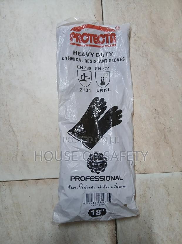 Heavy Durable Black Rubber Safety Gloves - thumbnail 3