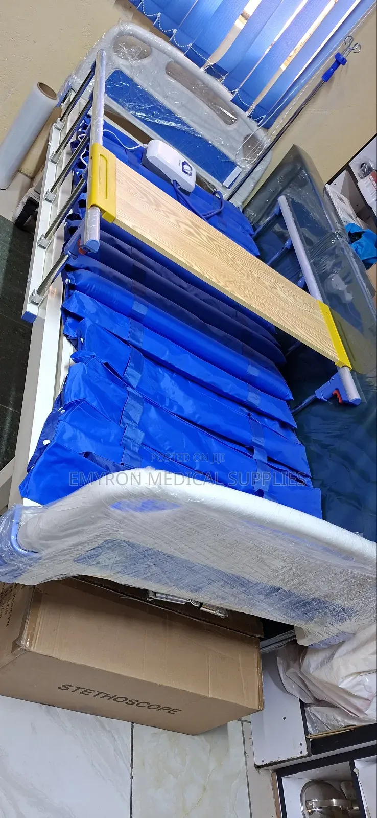 Double Crank With Ripple Mattress
