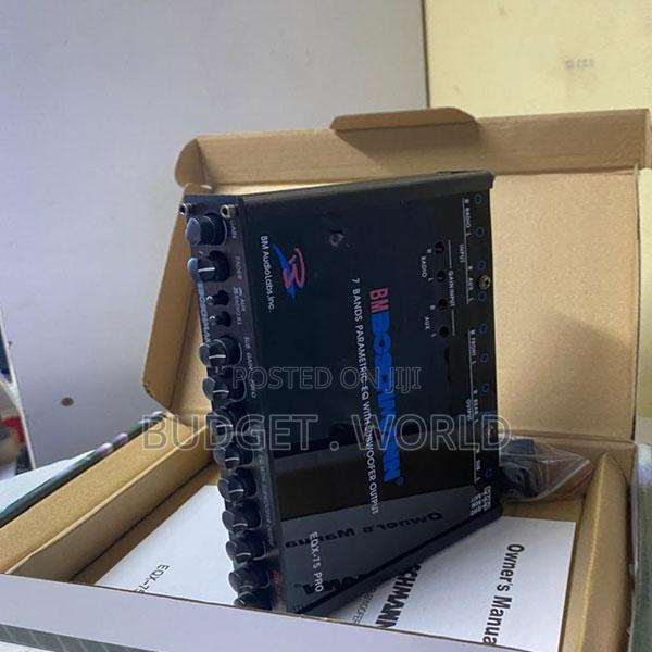 One-Half Din Size Chassis Professional 7-Band Eqx-75pro