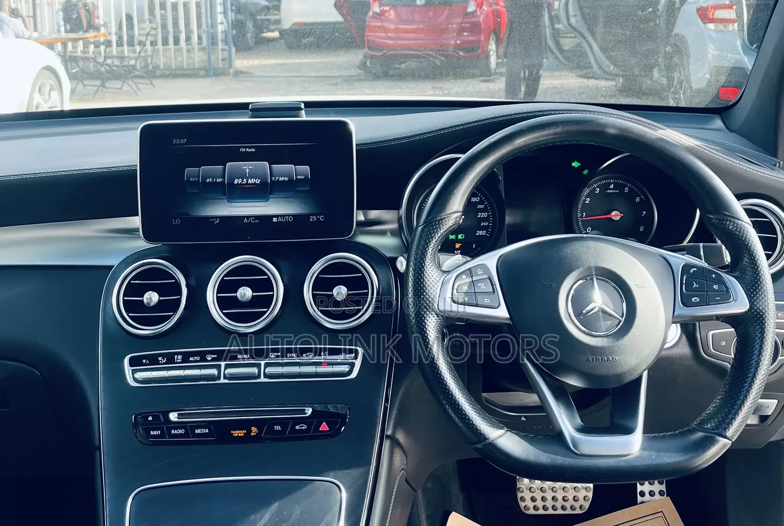 Mercedes-Benz GLC-Class 2018 White