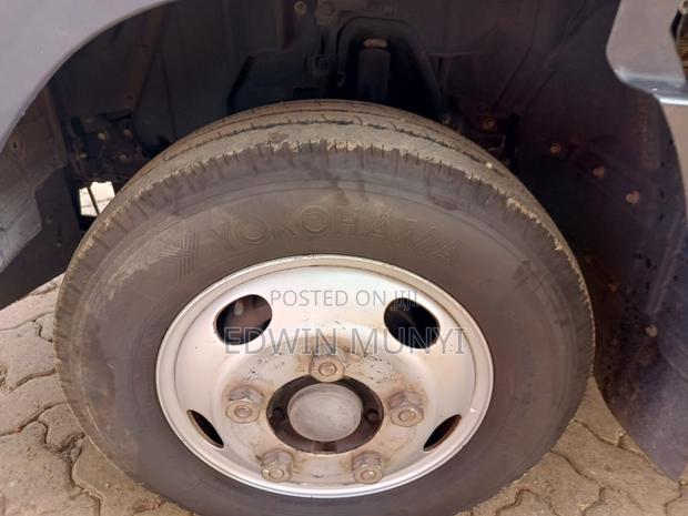 Selling Mitsubishi Canter 2018 White - thumbnail 9
