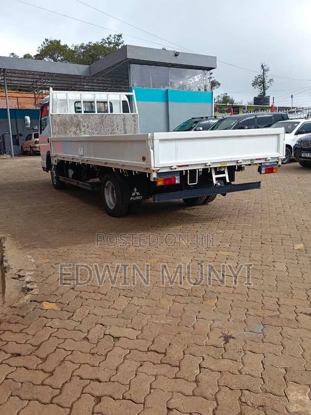 Selling Mitsubishi Canter 2018 White - thumbnail 6