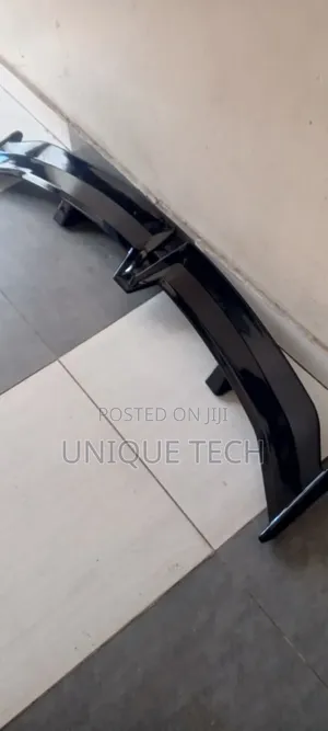 Gloss Black Sport Spoiler – Universal Fit Design