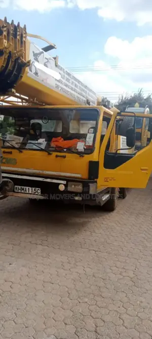 Crane for Lifting and Errands Are Accessible