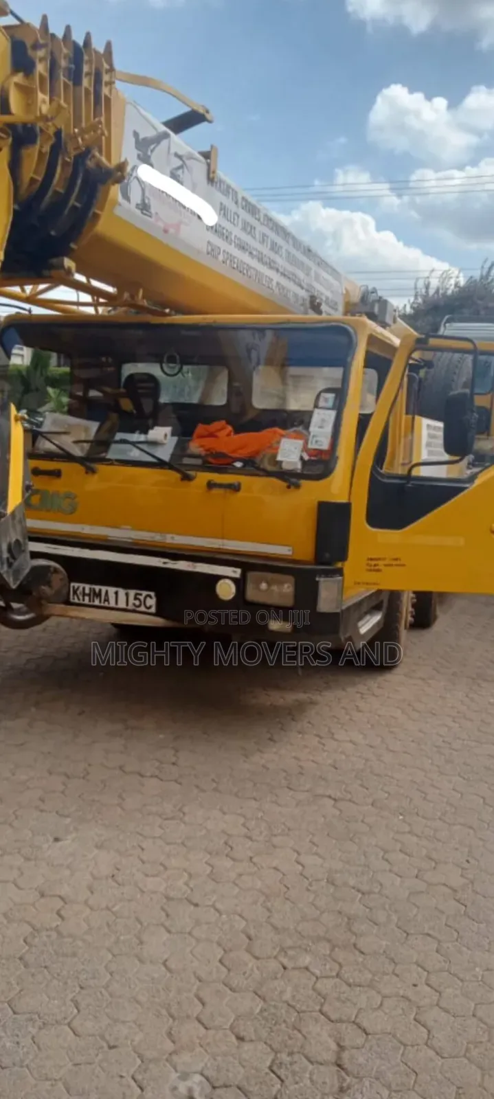 Crane for Lifting and Errands Are Accessible
