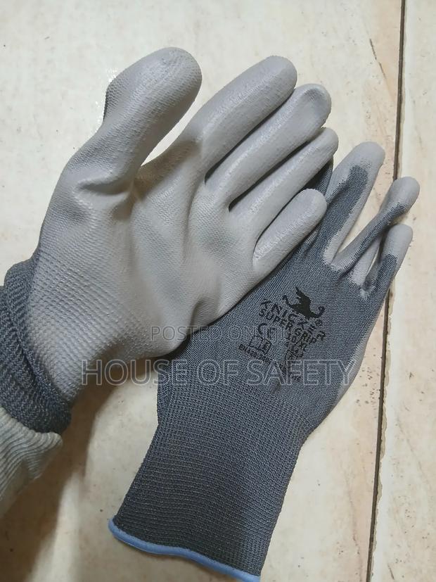 Smooth Service Grip Grip Gloves