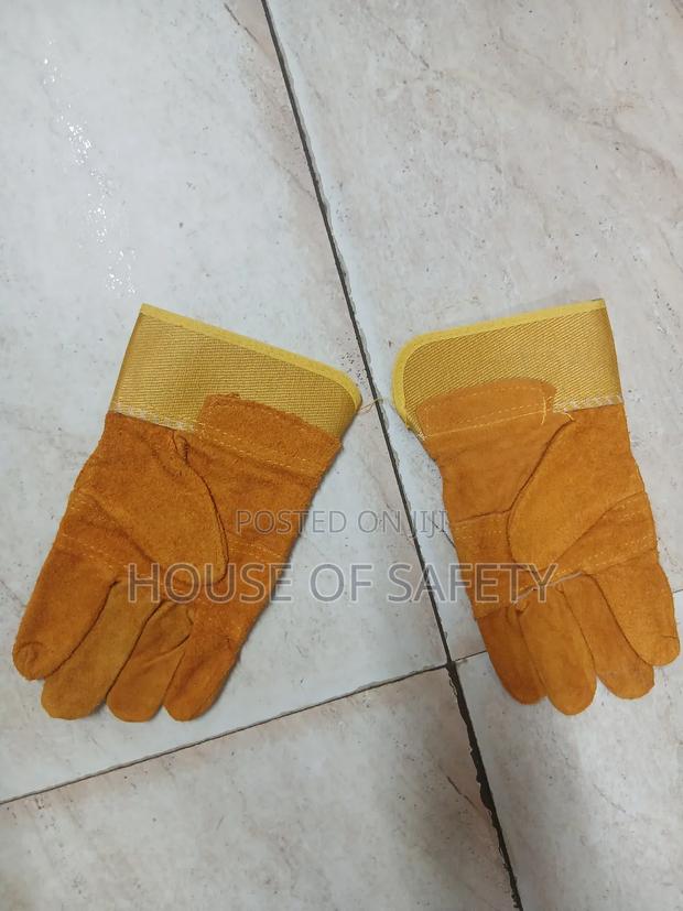 Short Heavy-duty Gloves - thumbnail 3