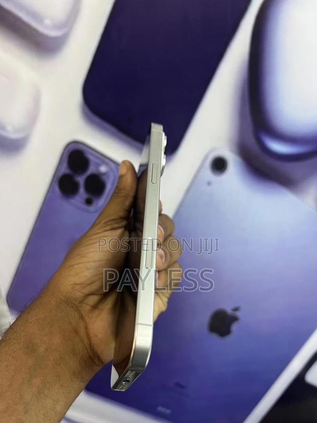 Apple iPhone 16 Pro Max 256 GB White - thumbnail 4