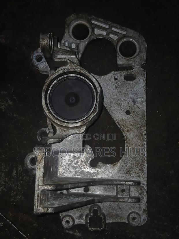 Gear Box Mounting Xtrail/Serena