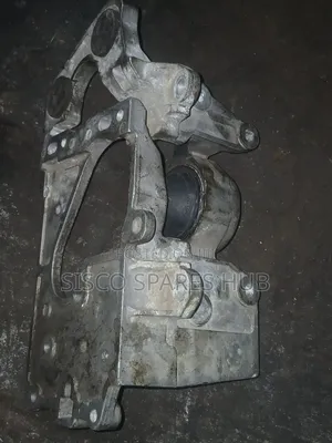 Gear Box Mounting Xtrail/Serena