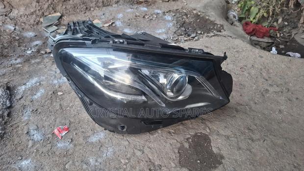 Mercedes W 213 Headlight - thumbnail 2