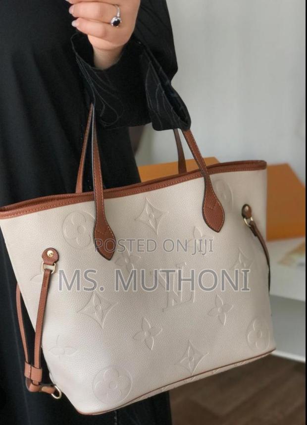 Embossed Louis Vuitton Neverfull Mm Tote Bag - thumbnail 12