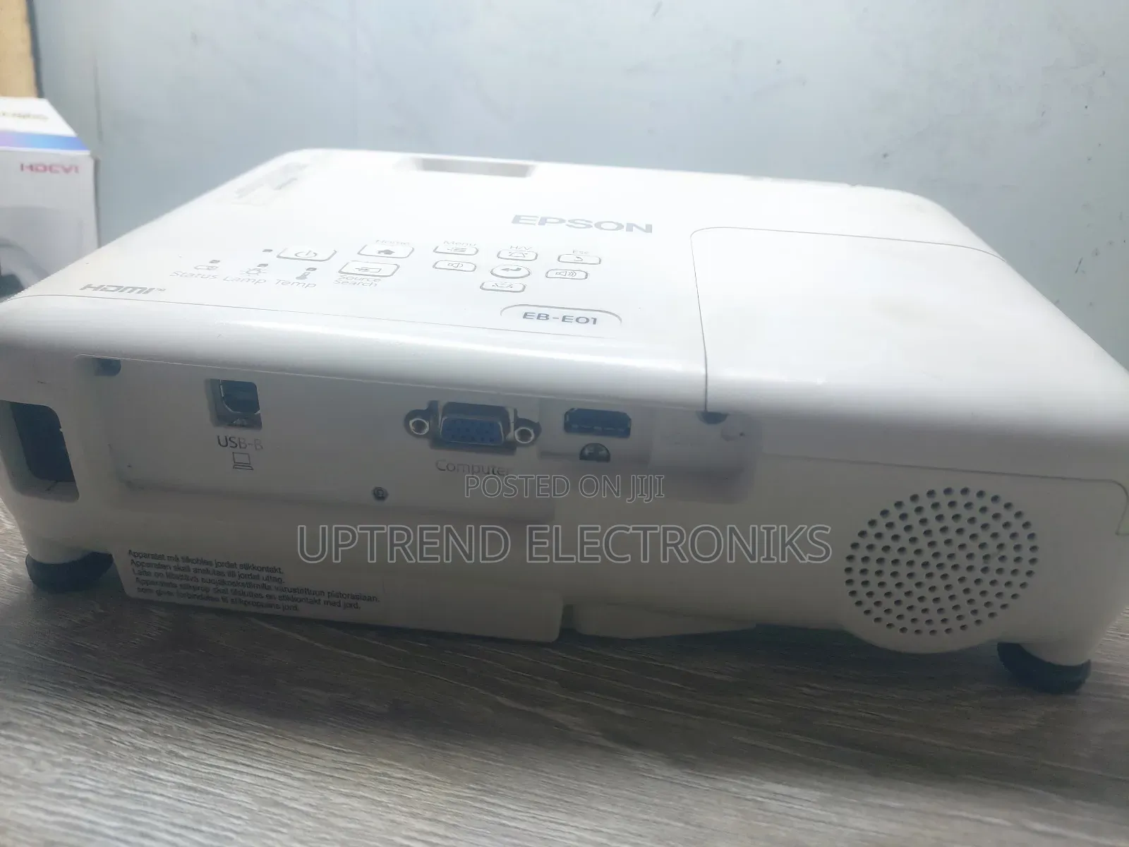 Epson Eb-E01 – Your Everyday Projector!