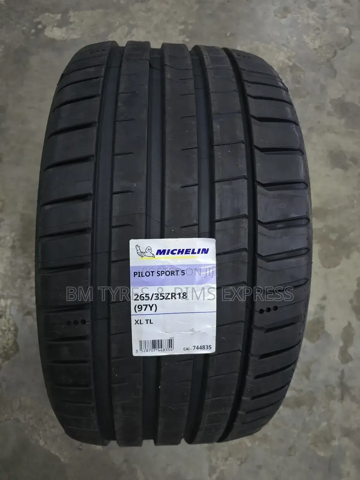265/35 R18 Michelin Tyres (Pilot Sort)
