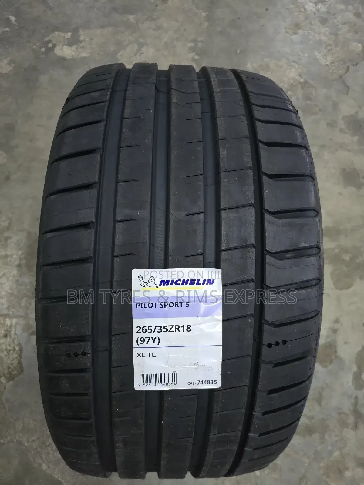 265/35 R18 Michelin Tyres (Pilot Sort)