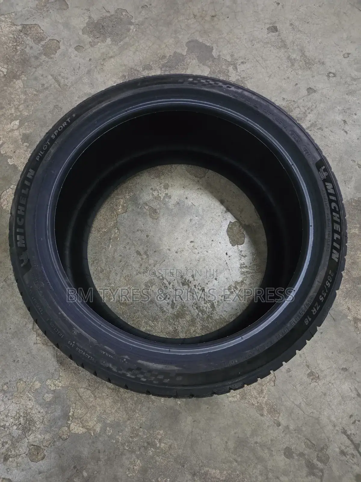 265/35 R18 Michelin Tyres (Pilot Sort)