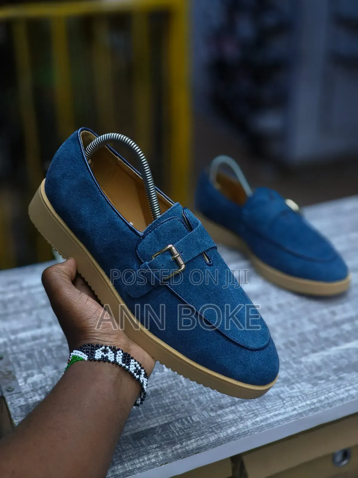 *Loro Piana Summer Walk*
Sizes 40/41/42/43/44