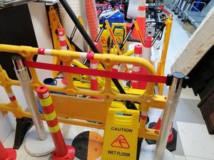 Road Plastic Barrier - main view