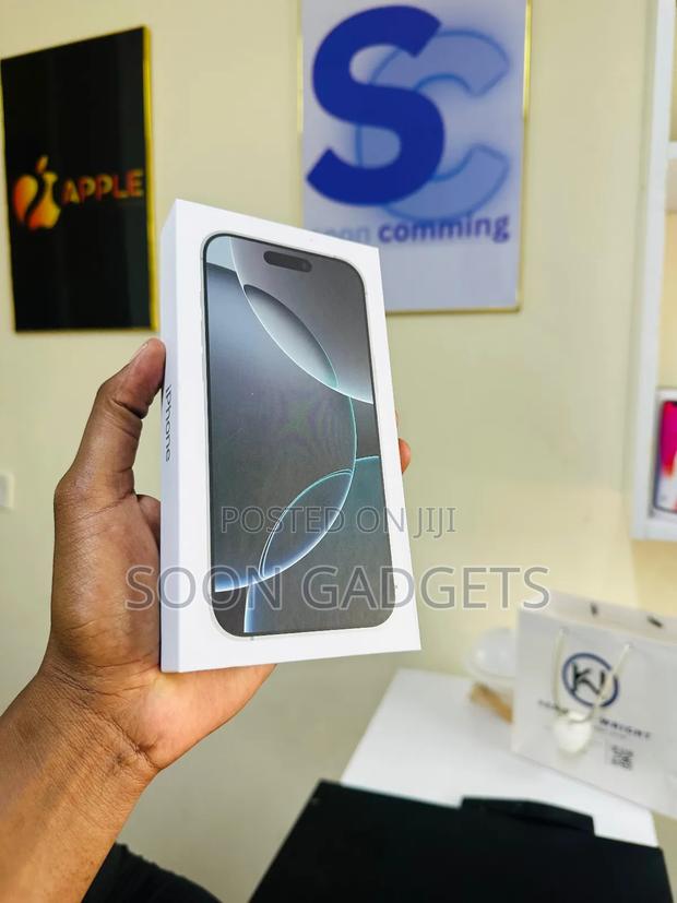 New Apple iPhone 15 Pro Max 256 GB Blue