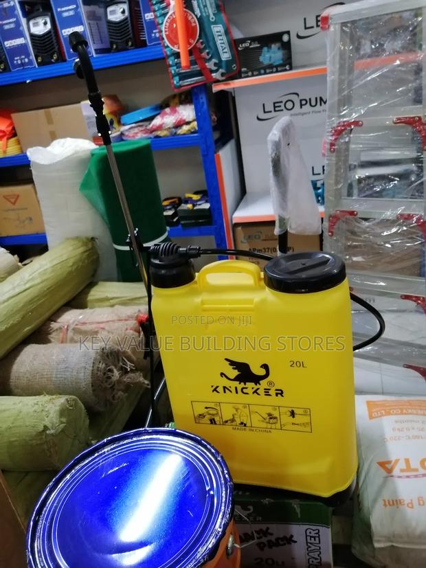 Small-Scale Knapsack Sprayer - main view