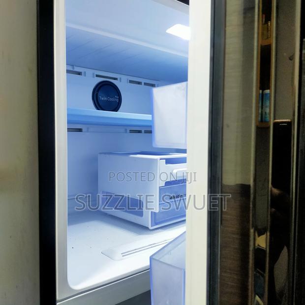 Samsung Fridge - thumbnail 3