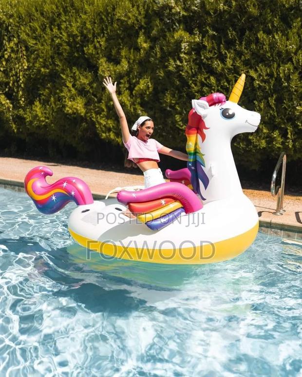 Giant Unicorn Pool Float * - thumbnail 3