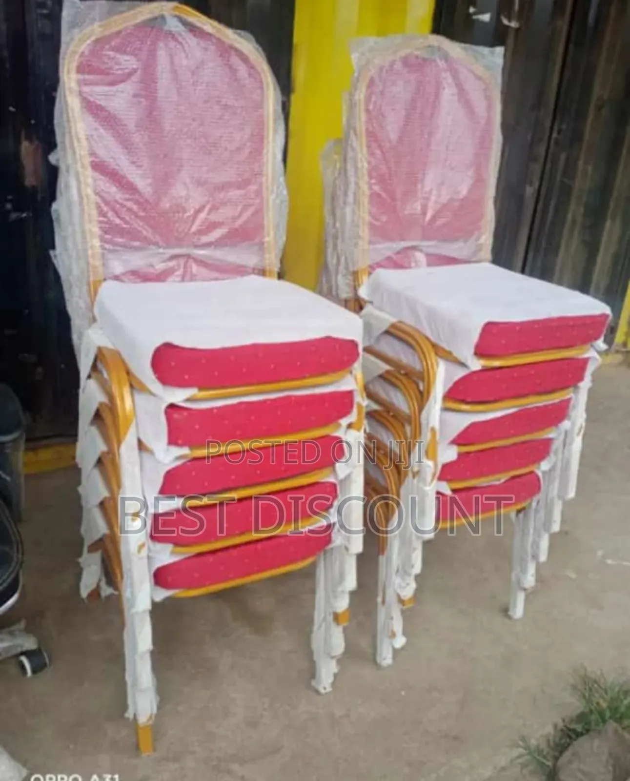 Modern Banquets Chairs